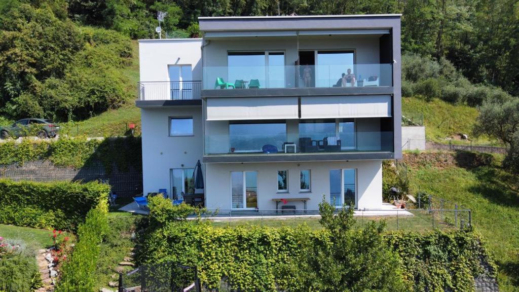 Il Cubo Di Anja Home Of Amazing View Pisogne Eksteriør billede